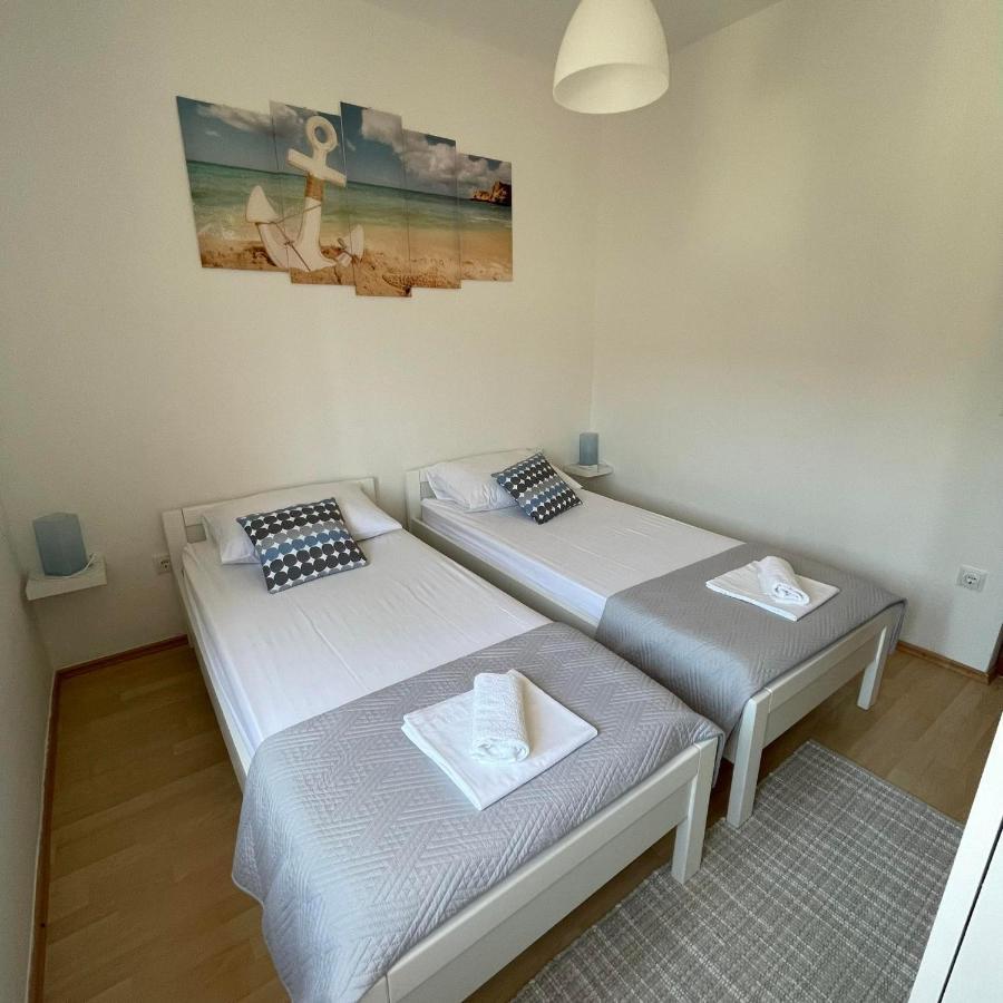 Apartman Emilija Vinišće Exteriér fotografie